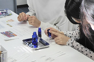香りの実習！